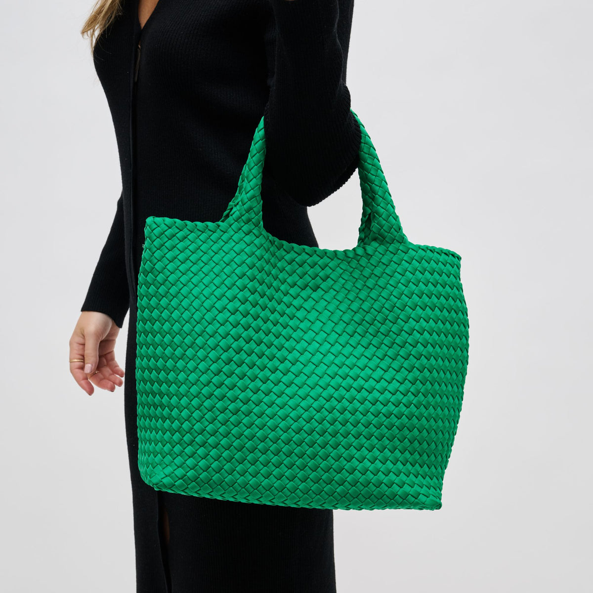 Woman wearing Kelly Green Sol and Selene Sky&#39;s The Limit - Medium Kelly Green Tote 841764111294 View 1 | Kelly Green