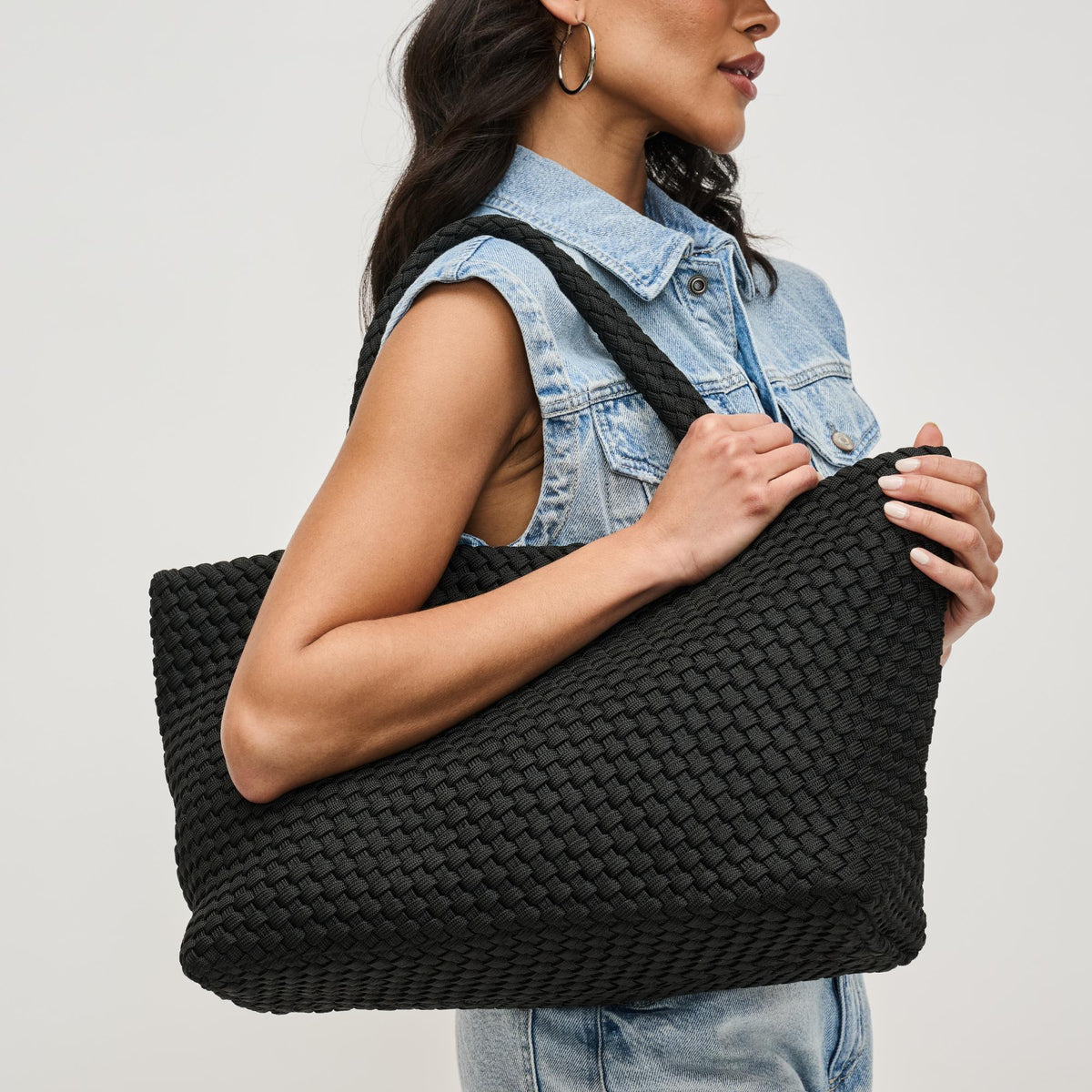 Woman wearing Black Sol and Selene Sky&#39;s The Limit - Large Sustainable Tote 841764111553 View 2 | Black