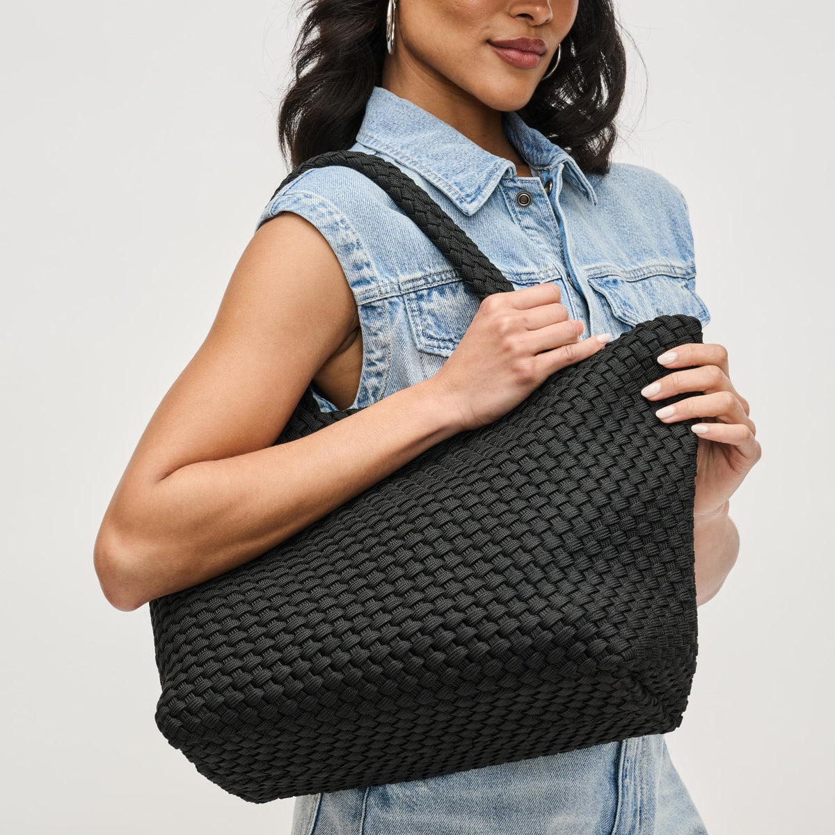 Woman wearing Black Sol and Selene Sky&#39;s The Limit - Medium Sustainable Tote 841764111591 View 1 | Black