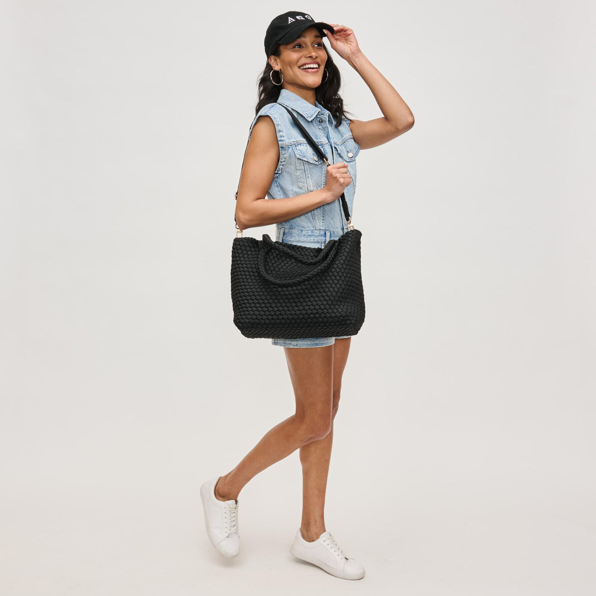 Woman wearing Black Sol and Selene Sky&#39;s The Limit - Medium Sustainable Tote 841764111591 View 4 | Black