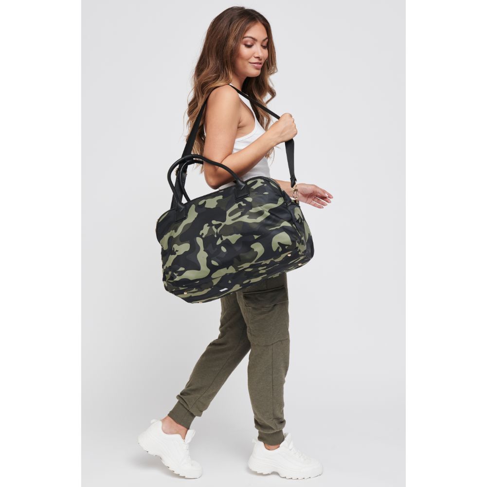 Woman wearing Camo Sol and Selene Secret Weapon Weekender 841764103336 View 4 | Camo